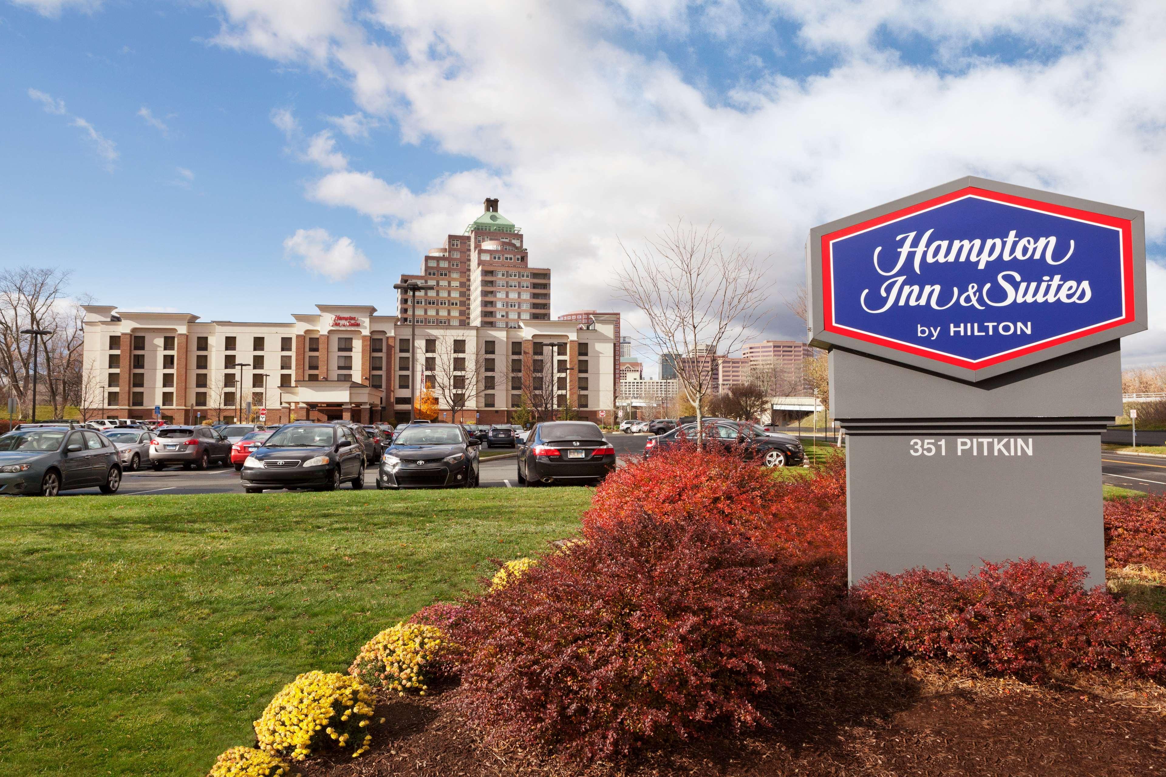Hampton Inn & Suites East Hartford Bagian luar foto